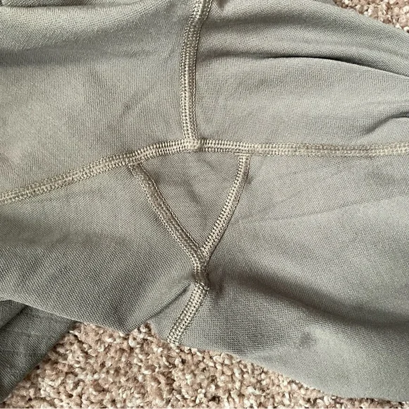 Lululemon Lab Seamlesss Wool-blend Tight sz8 - Picture 7 of 7